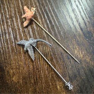 Vintage Bird Gold & Silver Tone Pink Stick Pin Brooch Lapel Flying Hummingbird